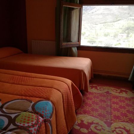 Hostal Del Tajo เปราเลโคส เด ลาสตรูชัส ภายนอก รูปภาพ