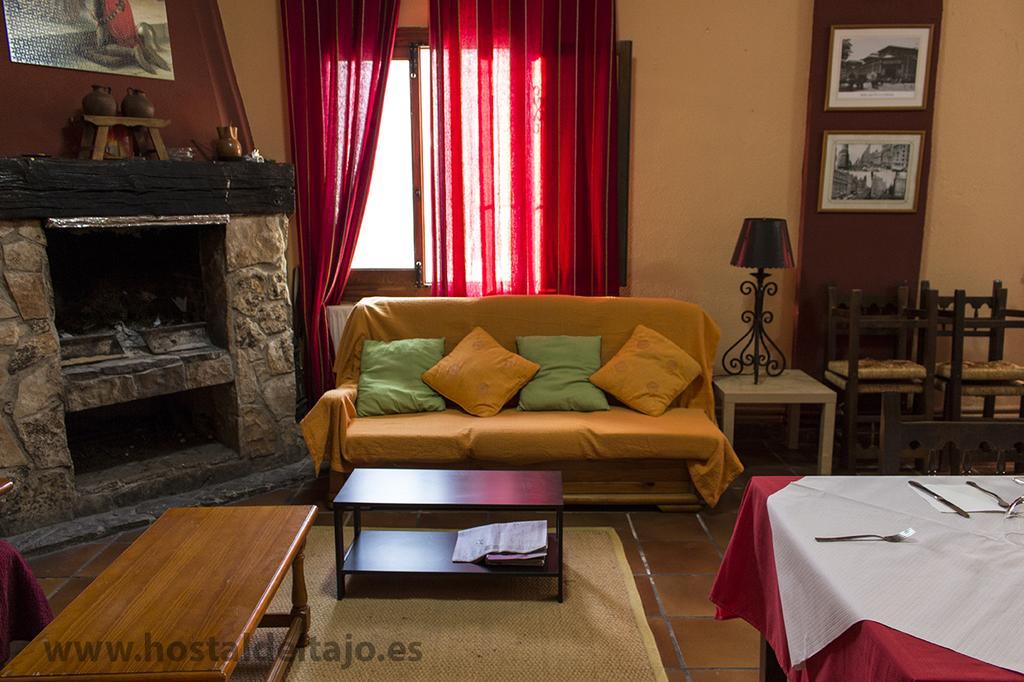 Hostal Del Tajo เปราเลโคส เด ลาสตรูชัส ภายนอก รูปภาพ