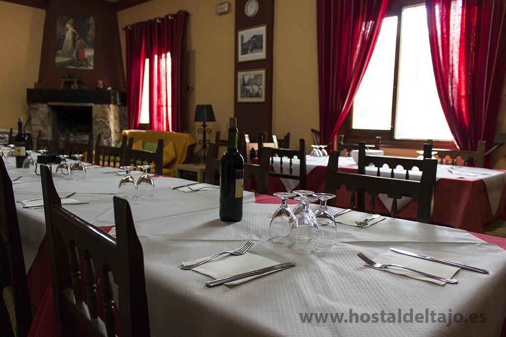 Hostal Del Tajo เปราเลโคส เด ลาสตรูชัส ภายนอก รูปภาพ