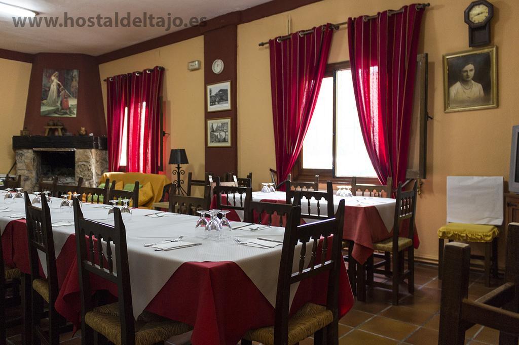 Hostal Del Tajo เปราเลโคส เด ลาสตรูชัส ภายนอก รูปภาพ